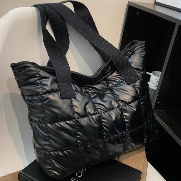 New PUFFER TOTE BAG Black 👜 - Picture 1 of 6